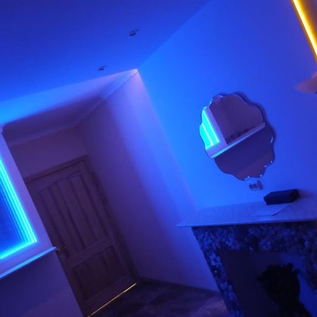 Коломийський Провулок 17/31А Appartement Kiev Buitenkant foto