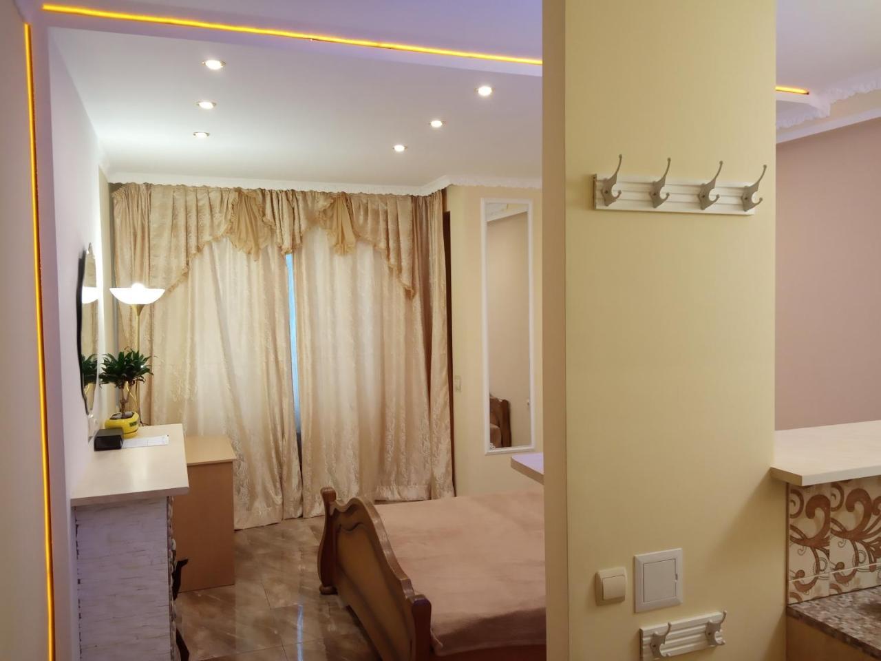 Коломийський Провулок 17/31А Appartement Kiev Buitenkant foto